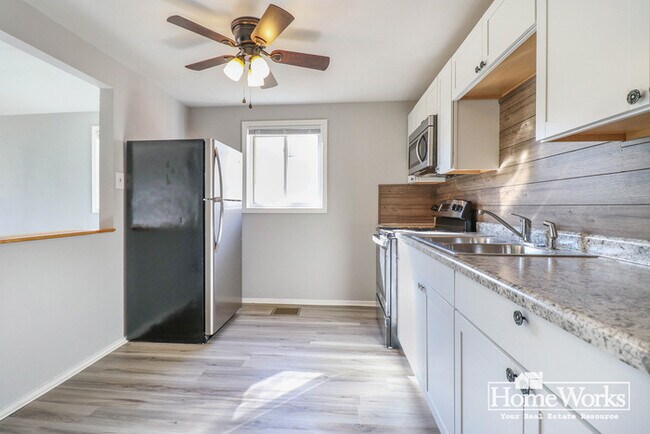 Building Photo - Presented by HomeWorks Management