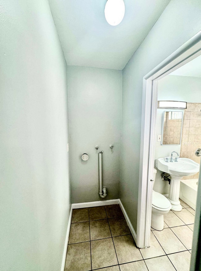 Building Photo - LB1117 (Rose) OWNER APPROVAL