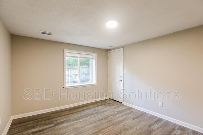 Building Photo - 11502 Anderson St