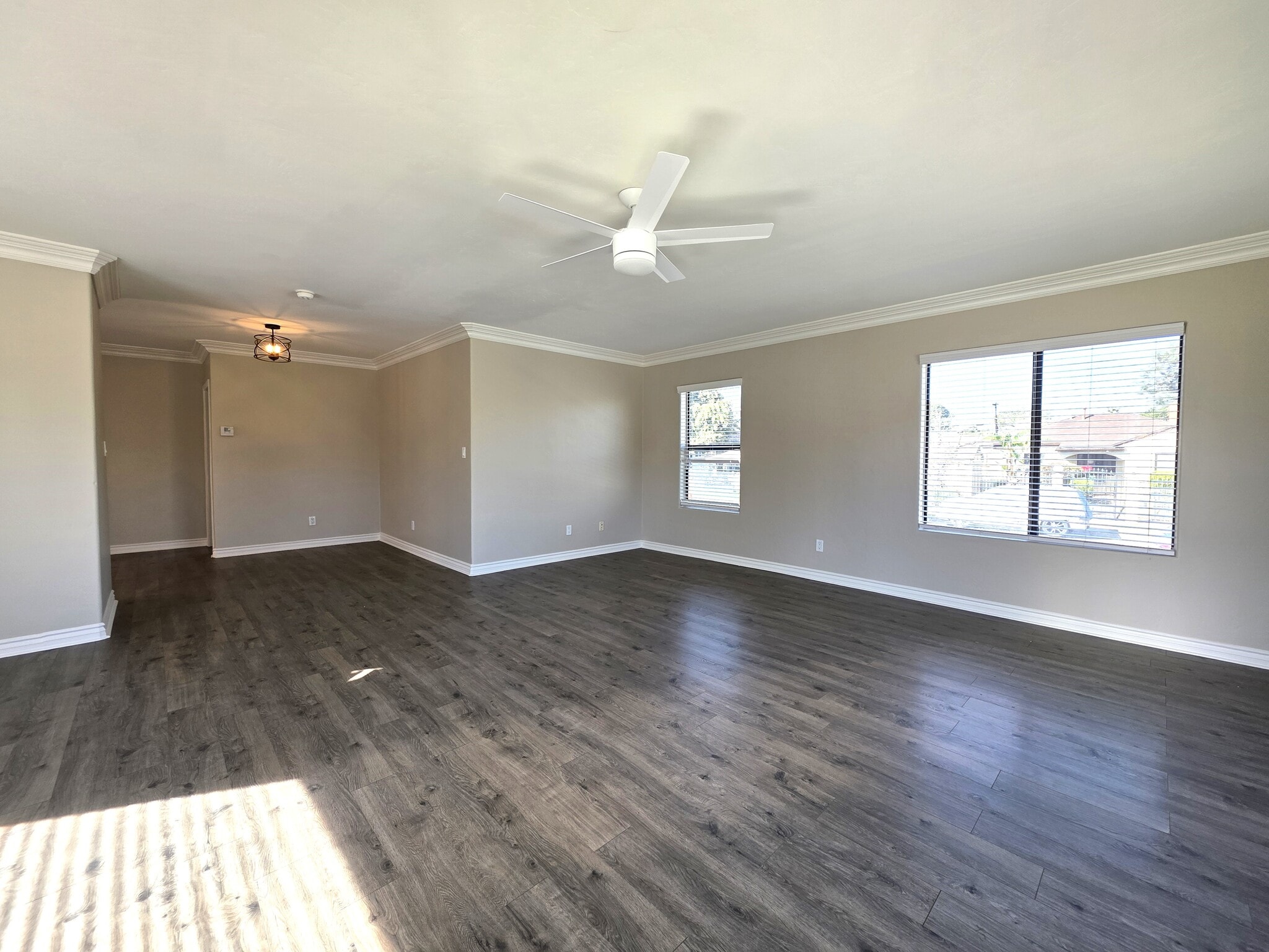 Building Photo - 2404 Morningside St