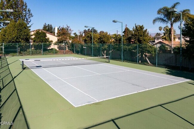 Building Photo - Scandia Pines Condo- Great Amenities!!