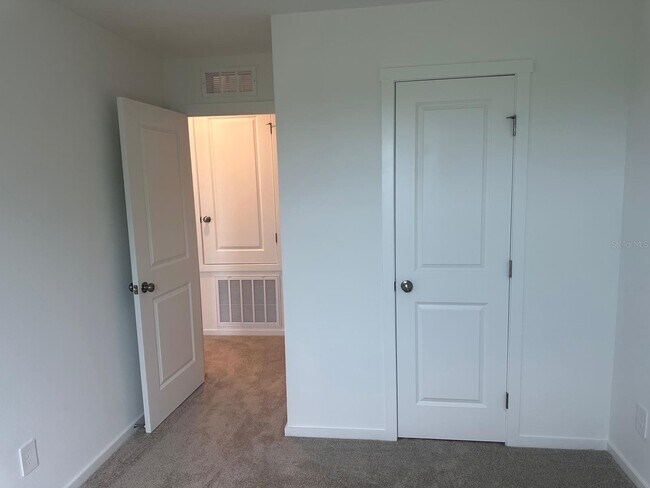 Building Photo - 2416 Bevel Ln