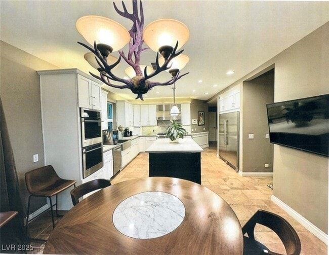 Building Photo - 3160 Bel Air Dr