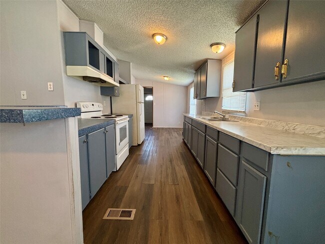 Building Photo - 13092 Enchanted Vista