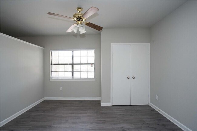 Building Photo - 5401 Loadstone Cove