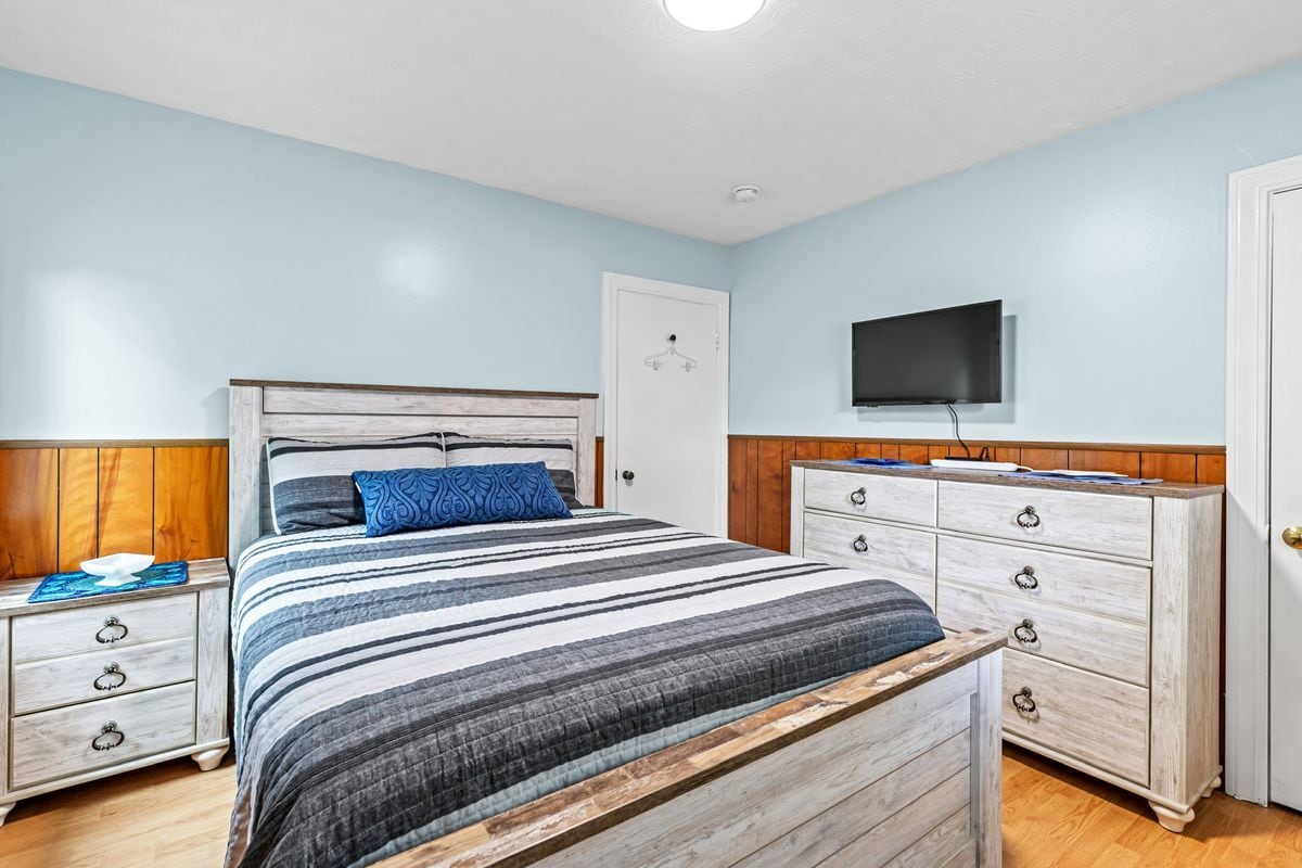 Building Photo - 31 Foote St