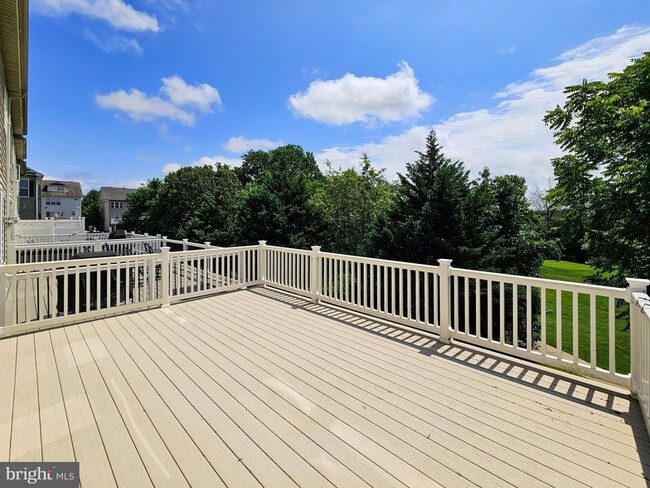 Building Photo - 518 Bolin Terrace