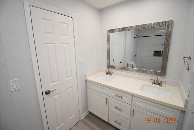 Building Photo - 111 Dunbar Estates Dr