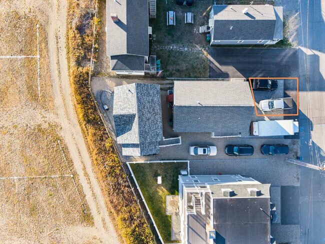 Building Photo - 12 Epping Ave