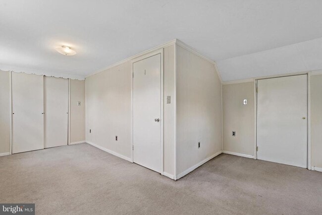 Building Photo - 4145 6th St S