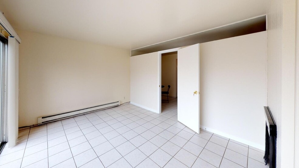 Building Photo - 702 Cassia St