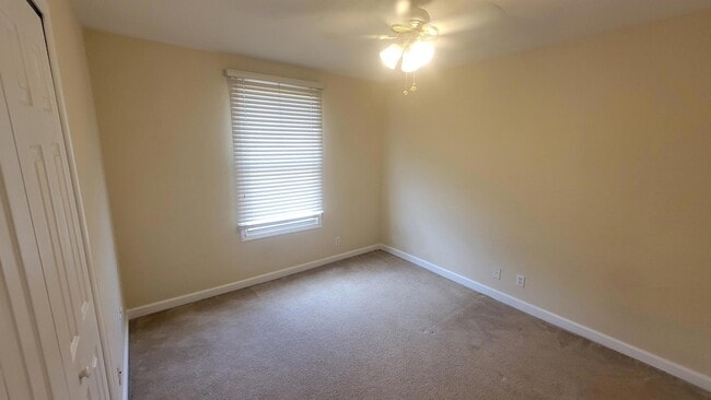 Building Photo - 8033 Murano Cir