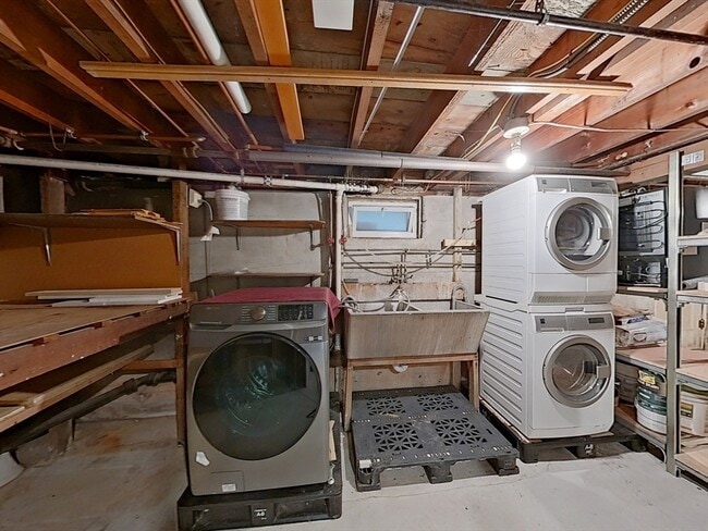 Building Photo - 23 N Bowditch St