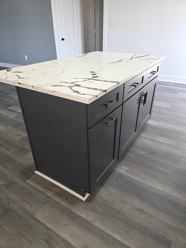 Building Photo - 1426 Rd 5734