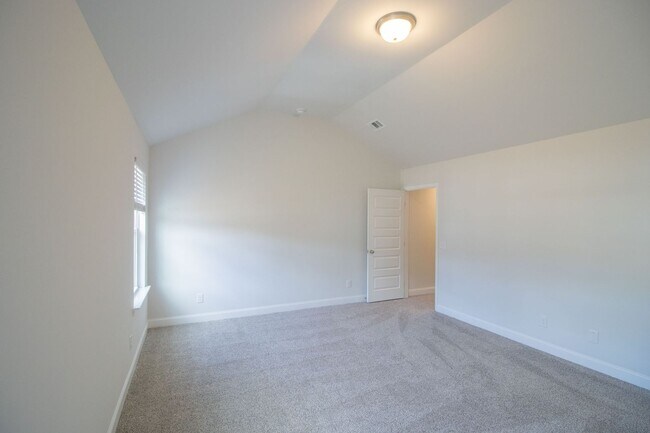 Building Photo - Pooler, GA