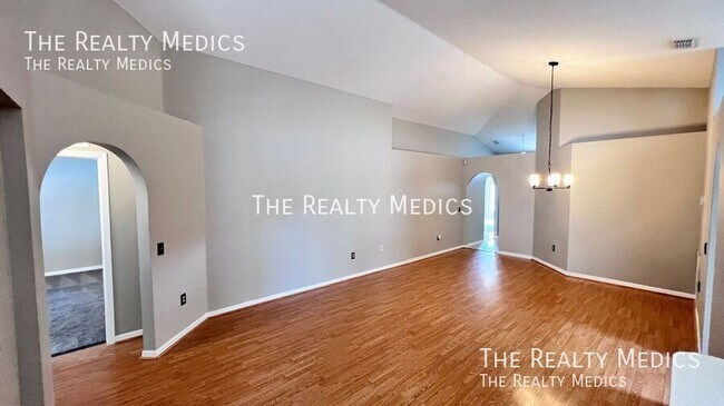 Building Photo - 130 Wheatfield Cir