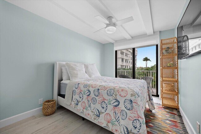 Building Photo - 2860 S Ocean Blvd