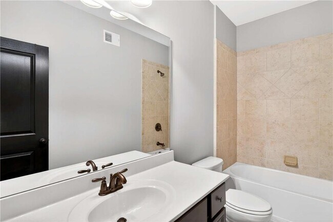 Building Photo - 2607 Lulworth Ln