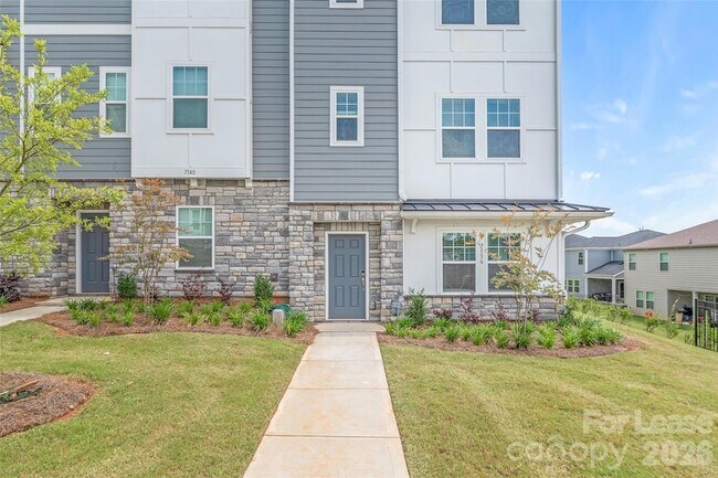 Building Photo - 7136 Bryce Ave