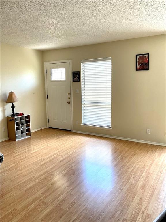 Building Photo - 6718 Silvermine Dr