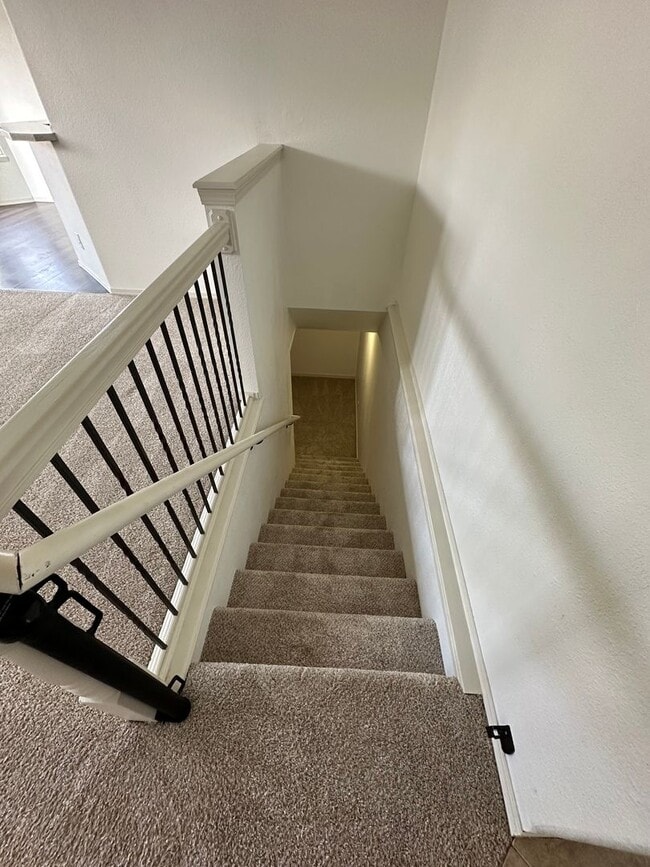 Building Photo - 207 Stone Path