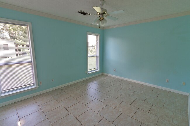 Building Photo - Prattville Rental available now!