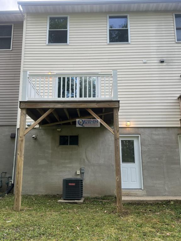 Building Photo - 179 E Village Rd