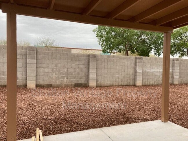 Building Photo - 1017 S Clancy Cir