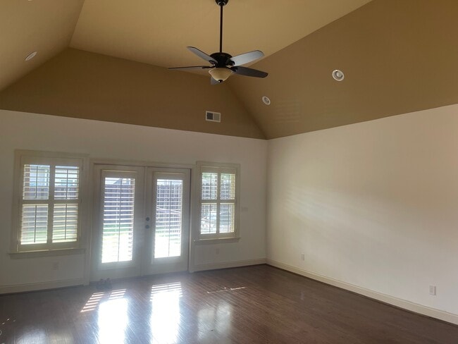 Building Photo - 316 Meadow Way