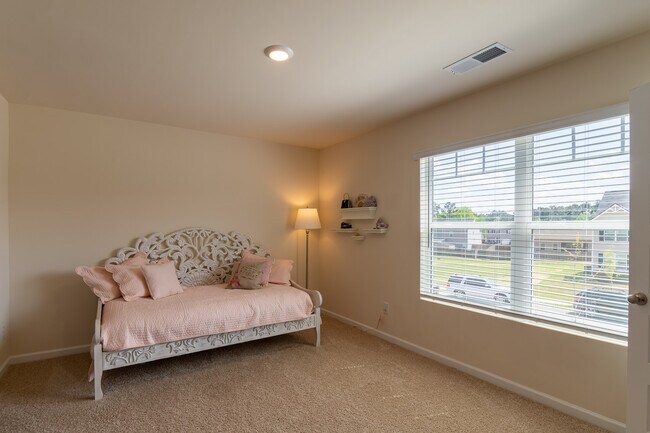 Building Photo - 438 Furlough Dr