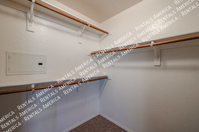 Building Photo - Chadler Park Condominiums
