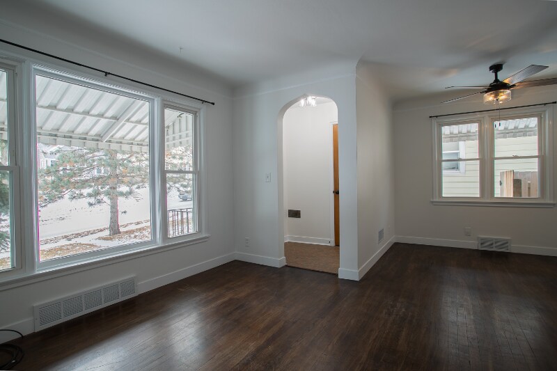 Building Photo - 4814 Erskine St