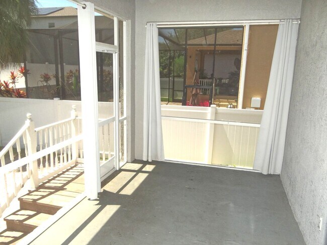 Building Photo - Charming 3/2 home in Port Tampa