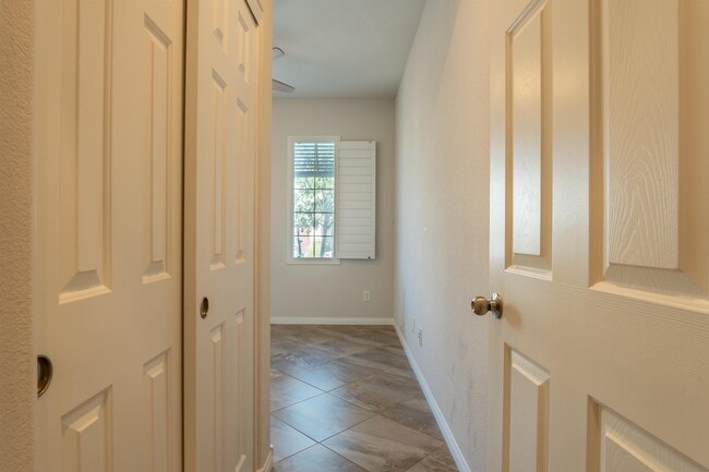 Building Photo - 2279 Autumn Fire Ct