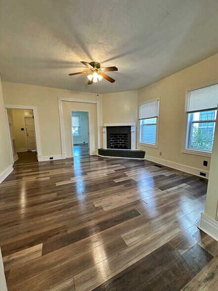 Building Photo - 127 Poplar Ave