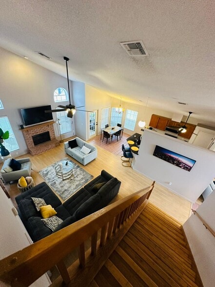 Building Photo - 12627 Earnest Ave