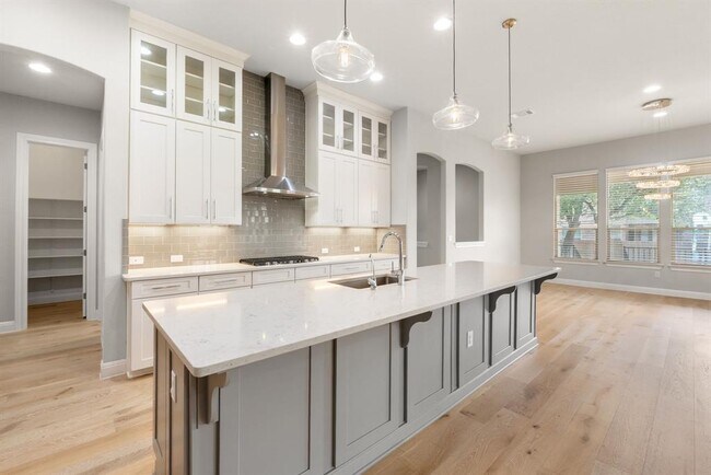 Building Photo - 10709 Lavon Bend