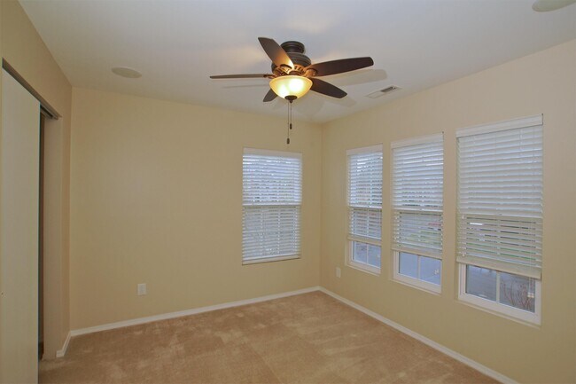 Building Photo - 1802 Whirlaway Ct