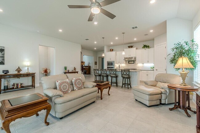 Building Photo - 144 Trotting Bear Ln