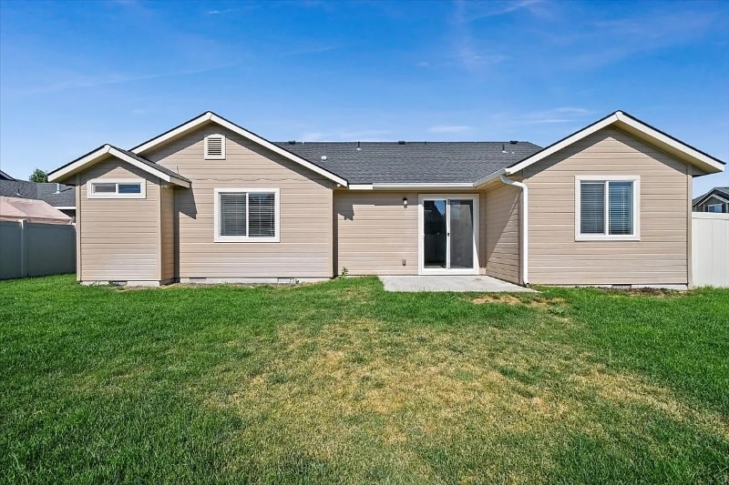 Building Photo - 2114 N Rosedust Dr