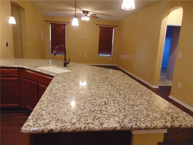Building Photo - 6201 Conestoga Wagon Way