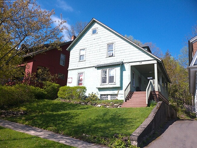 Primary Photo - 948 Ackerman Ave