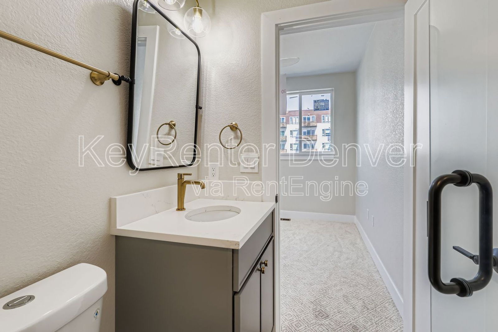 Building Photo - 4100 E Warren Ave