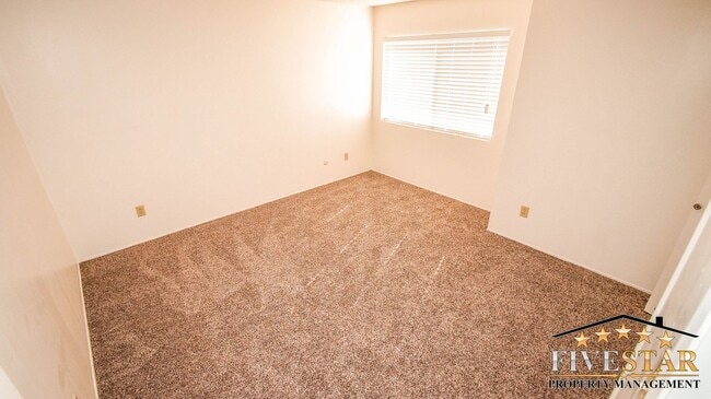 Building Photo - 2700 Ashe Rd