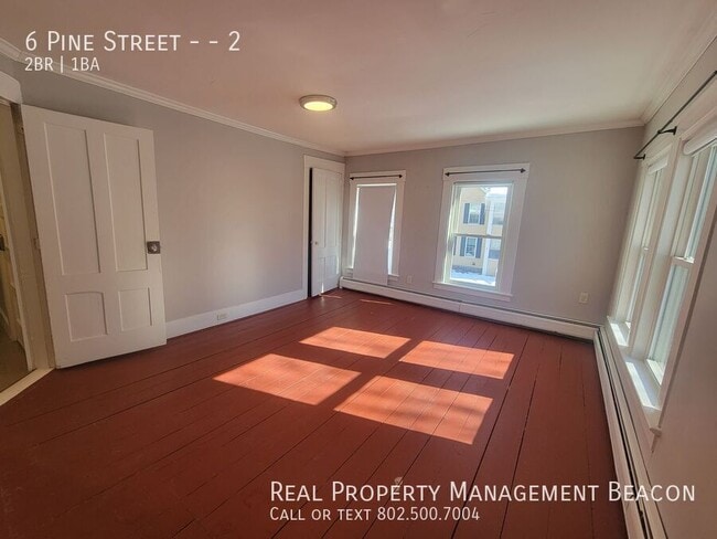 Building Photo - 6 Pine St