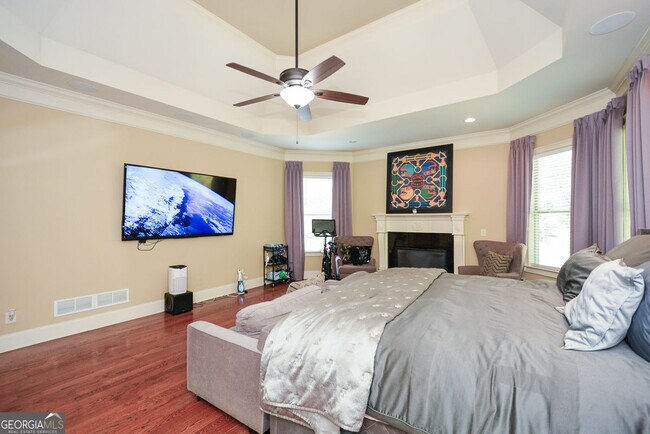Building Photo - 2210 Spalding Dr