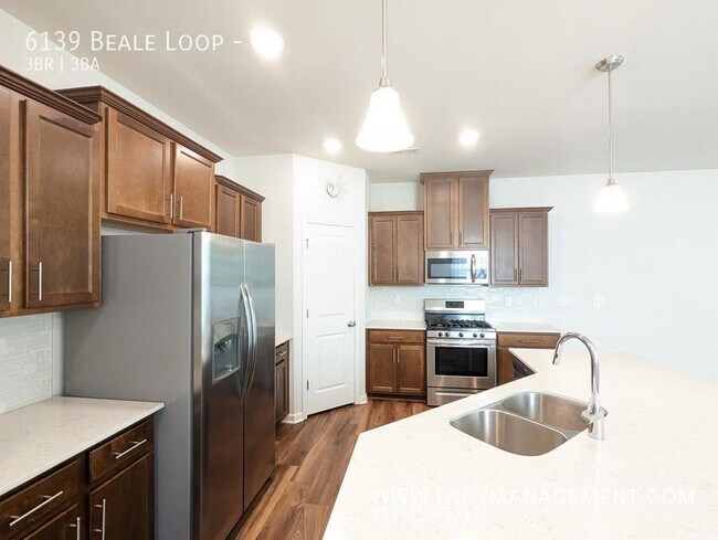 Building Photo - 6139 Beale Loop