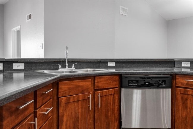 Building Photo - 6804 N Capital of Texas Hwy