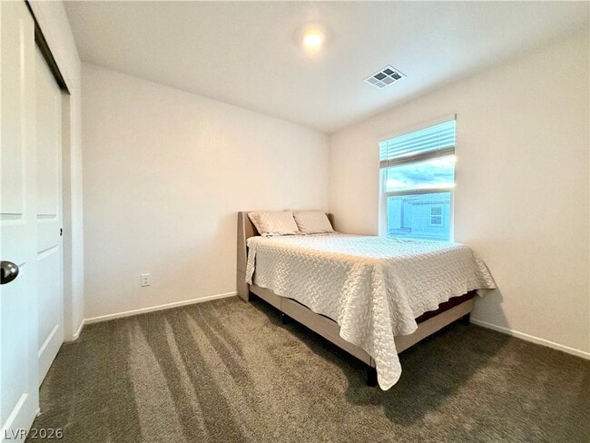 Building Photo - 6086 Lily Gdn St