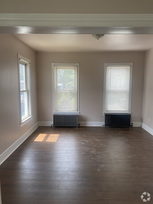 Building Photo - 336 Heckman St